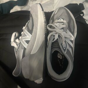 New Balance 990 v 6 Grey